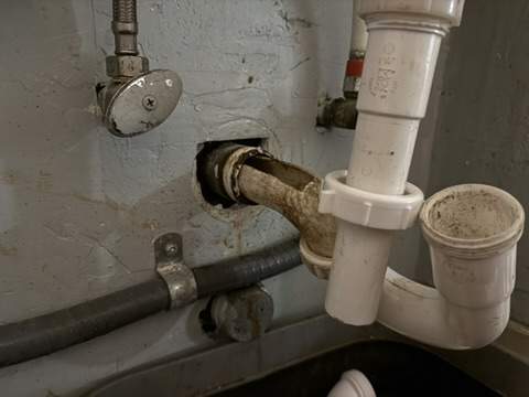 F990A270 9B0C 4E3B 819E D02F48784C0C 4 5005 c